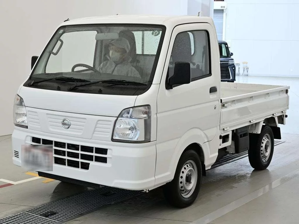 Nissan NT100 Clipper DR16T 2022